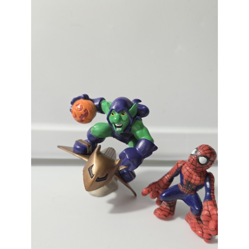 Marvel Super Hero Squad Spider-Man and Green Goblin Figures 2-Pack Box Set - Picture 2 of 7